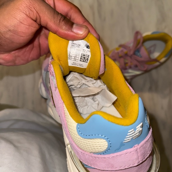 New Balance 9060 pink and blue trainers #NewBalance - Picture 6 of 7